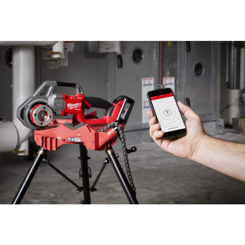 M18 FUEL One-Key Cordless Brushless Compact Pipe Threader Kit W/(2) 8.0Ah Batteries, 1/2 in. - 1-1/4 in. Aluminum Dies